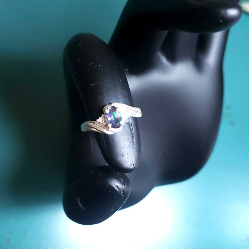Sterling 925 silver ring with 0.6 CT Mystic Topaz oval 6mm x 4mm